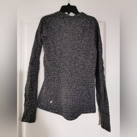 Lululemon Runderful Long SleeveKnotted Jacquard Black White size 8 - Picture 8 of 11